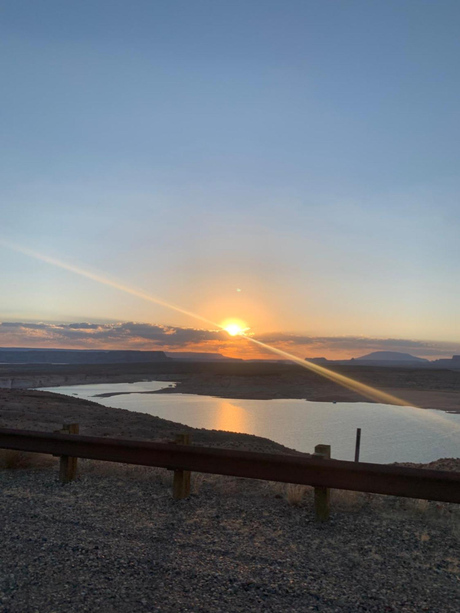 Lake Powell Sunrise Villa By Antelope Canyon Big Water Ngoại thất bức ảnh